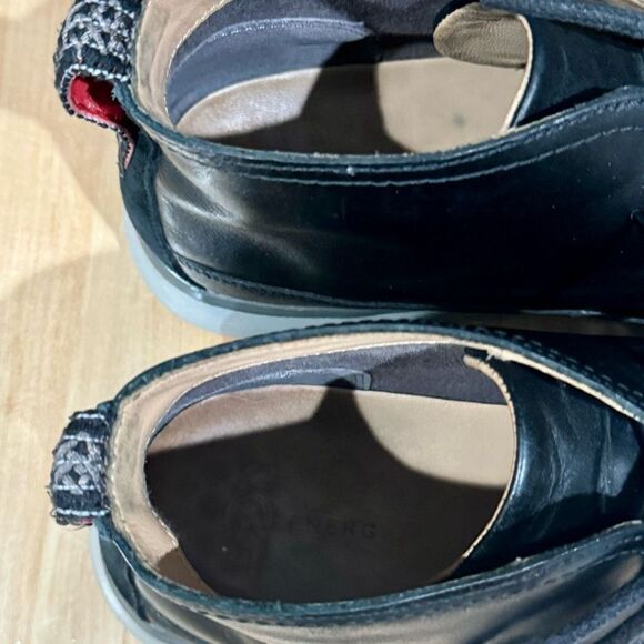 UGG Freamon Black Waterproof Chukka Boots. Size 11. - Picture 7 of 10